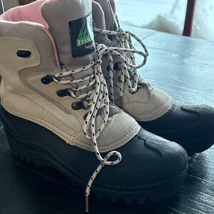 Itasca Women's size 8 Winter Boots